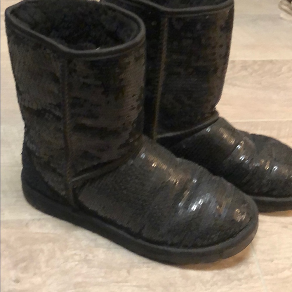 UGG Short Black Sparkle Boots